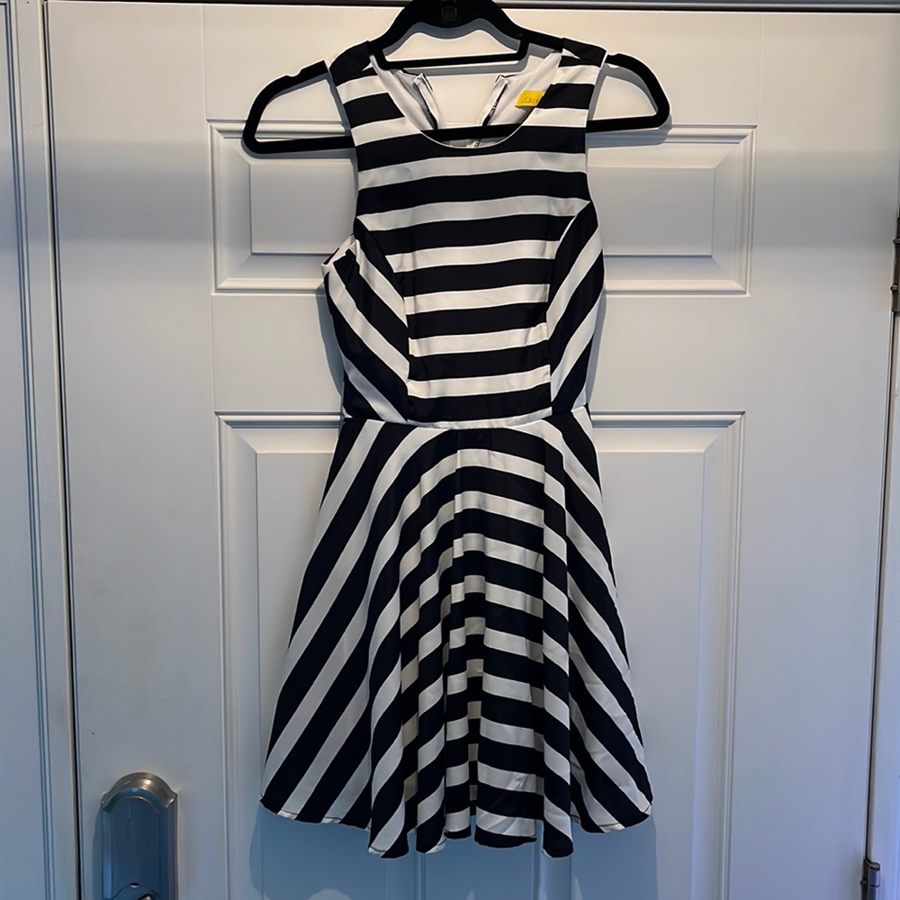 Dee Elle black and white striped dress XS